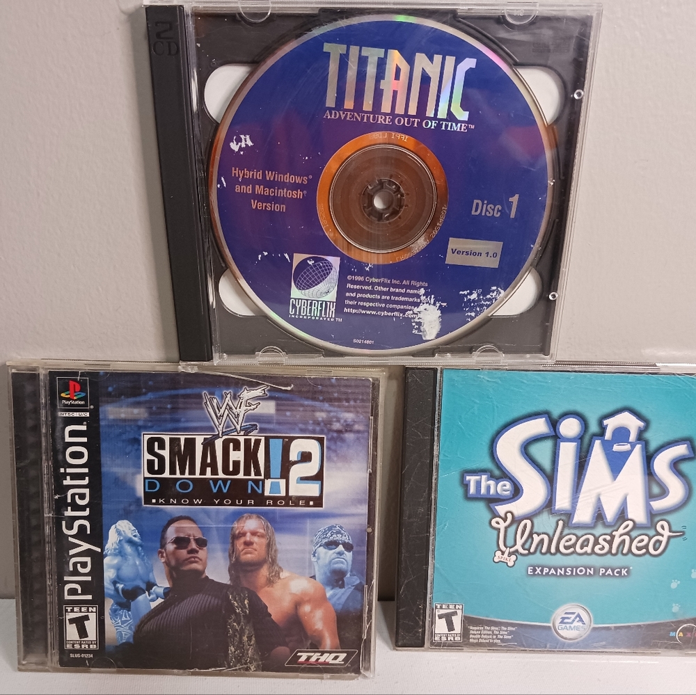 PC / CD-ROM disc, lot of three, rated t e e n